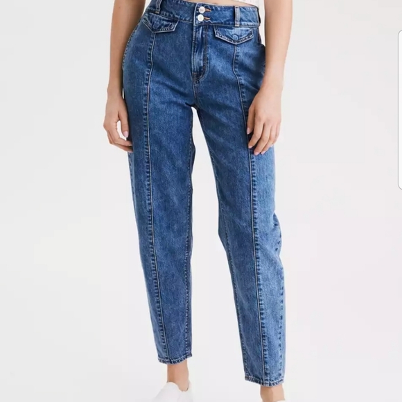 American Eagle relaxed mom jeans size 4 reg